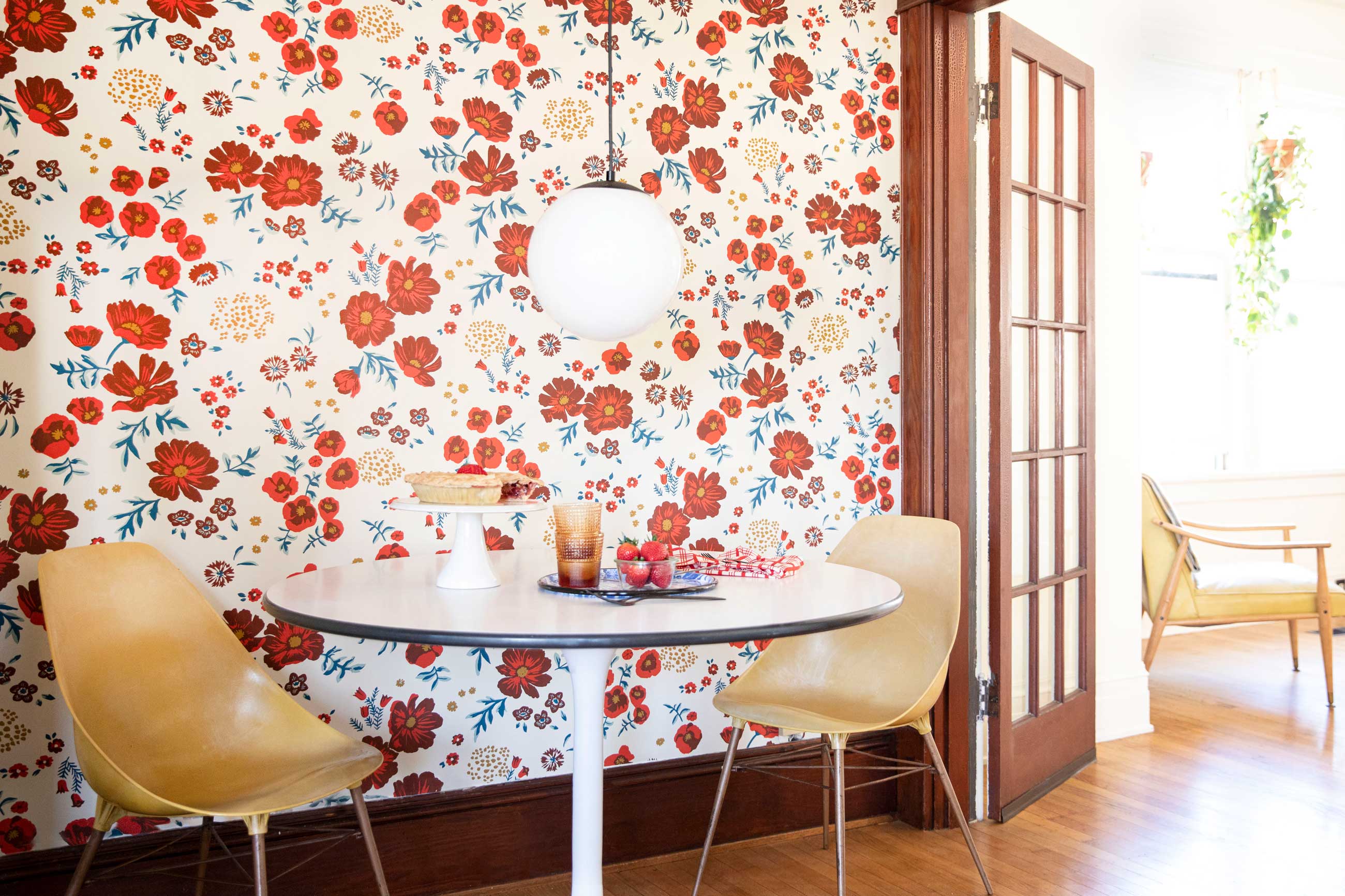 How to Choose the Perfect Wallpaper for Your Home Decor