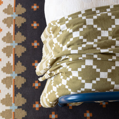Flora Wool Flatweave Rug
