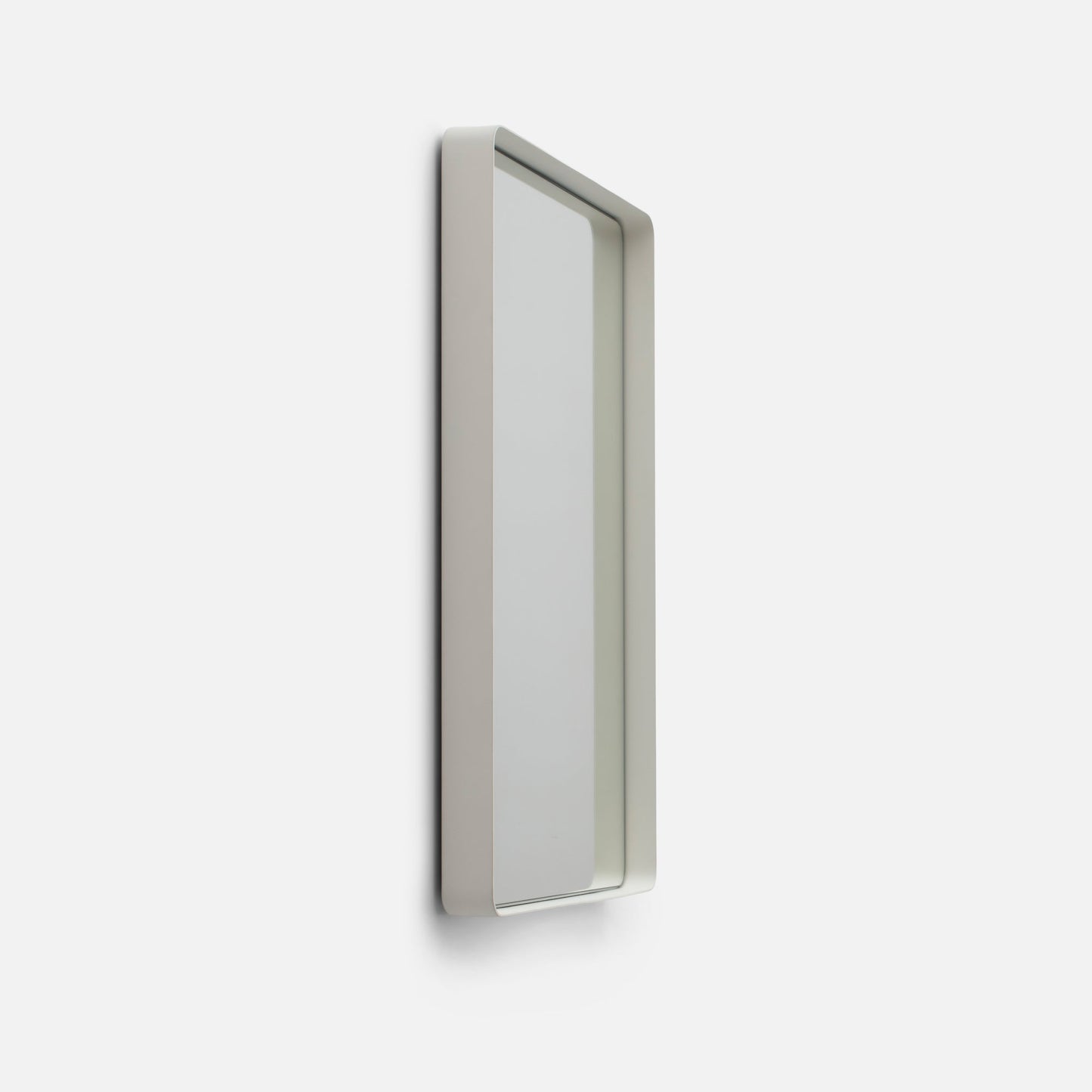 Leo Mirror