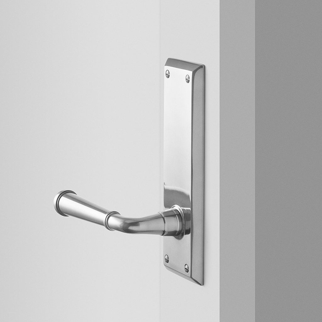 PorteGuard Door Handle - Round - Privacy Lever Set - Satin N