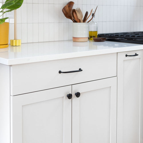 How-To: Choose Cabinet Hardware – Schoolhouse